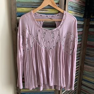 Lace detailed flowy top